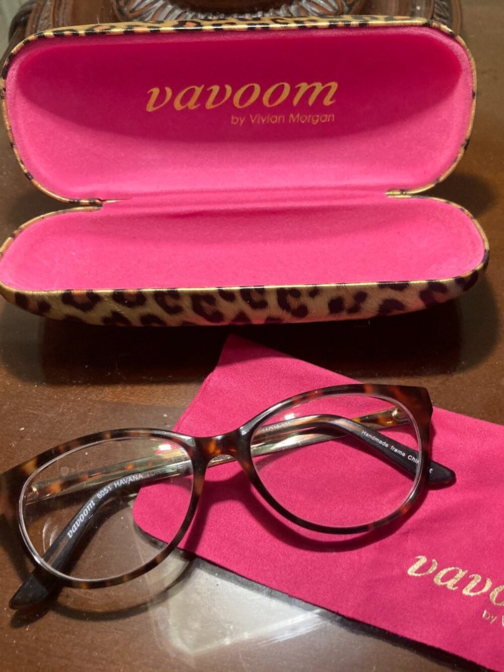 VAVOOM  by VIVIAN  MORGAN   OOM8051 HAVANA TORTOISE  EYECLASSES AND CASE